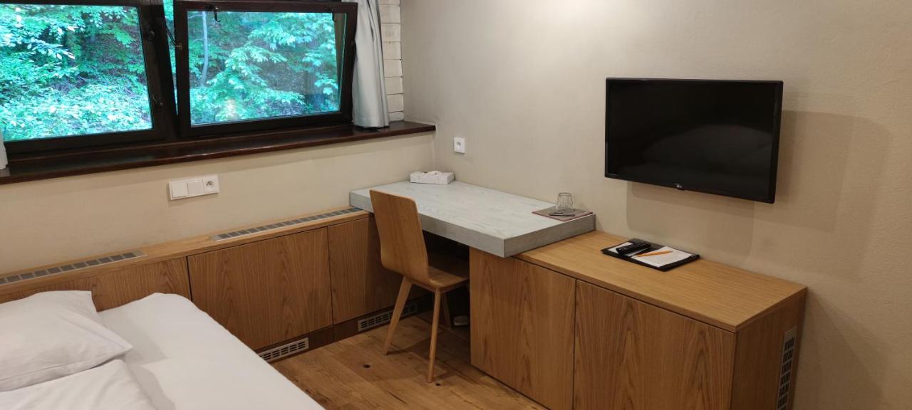 Koliba U Cerneho Medveda Hotel Zlin Luaran gambar