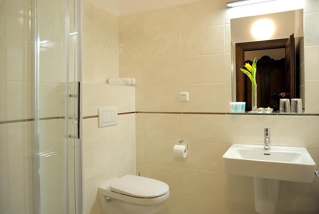 Koliba U Cerneho Medveda Hotel Zlin Bilik gambar