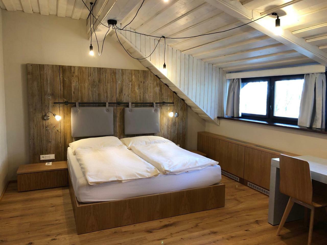 Koliba U Cerneho Medveda Hotel Zlin Luaran gambar