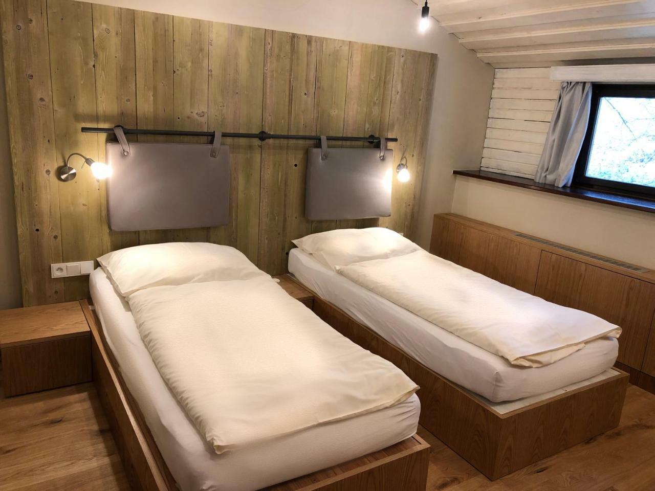 Koliba U Cerneho Medveda Hotel Zlin Luaran gambar